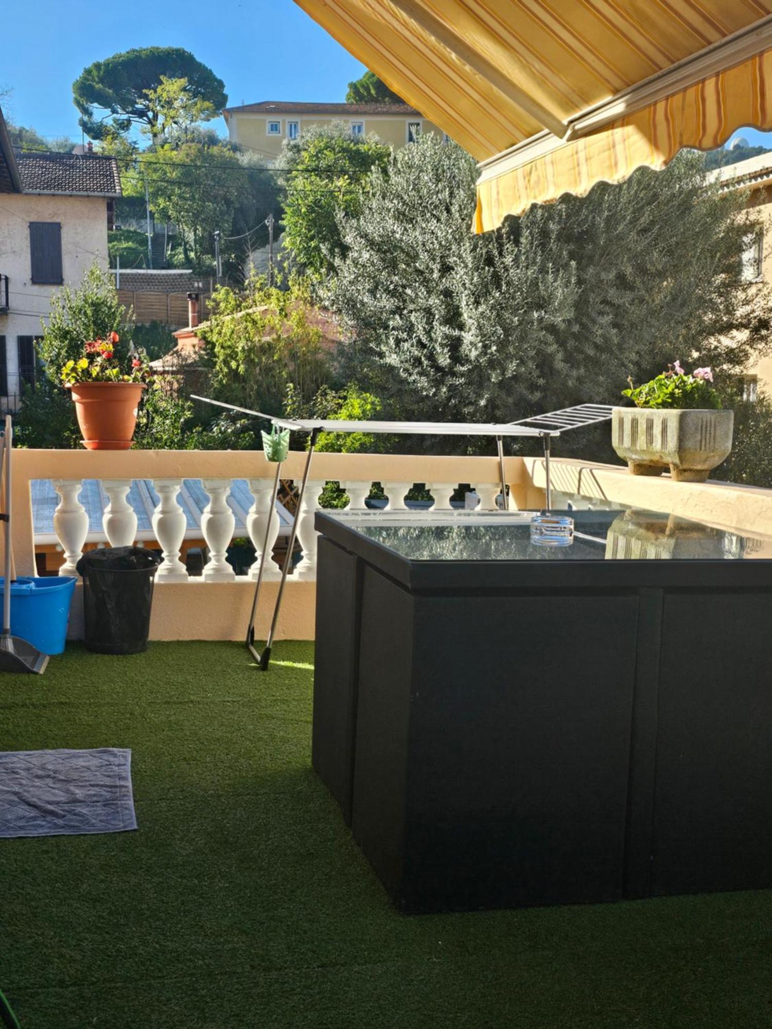 Studio 3 A La Trinite Proche De Nice 10 Mn, Monaco 15 Mn Et L'Italie 30 Mn Buitenkant foto
